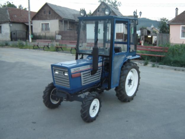 tractor,tractoras iseki 3210 4x4 - Pret | Preturi tractor,tractoras iseki 3210 4x4