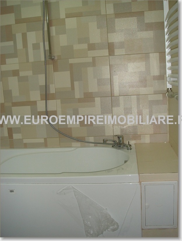 vand apartament 2 camere in Constanta la intrare in Mamaia - Pret | Preturi vand apartament 2 camere in Constanta la intrare in Mamaia