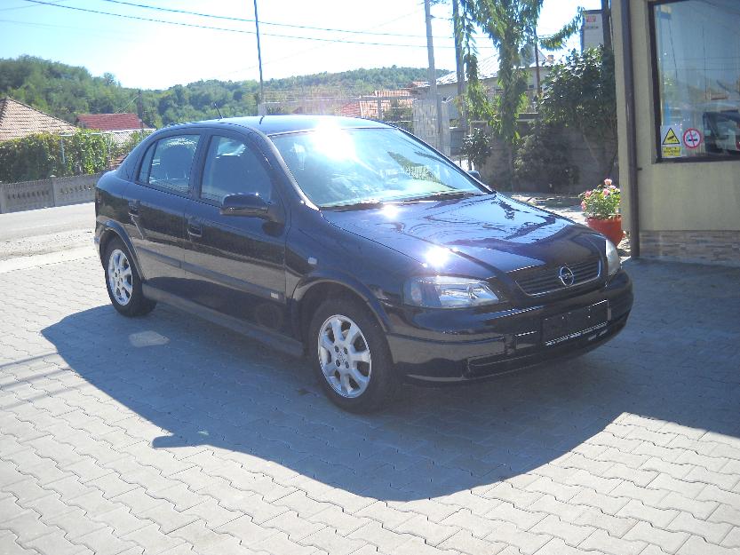 Opel astra 1.6/2004 2550eur - Pret | Preturi Opel astra 1.6/2004 2550eur