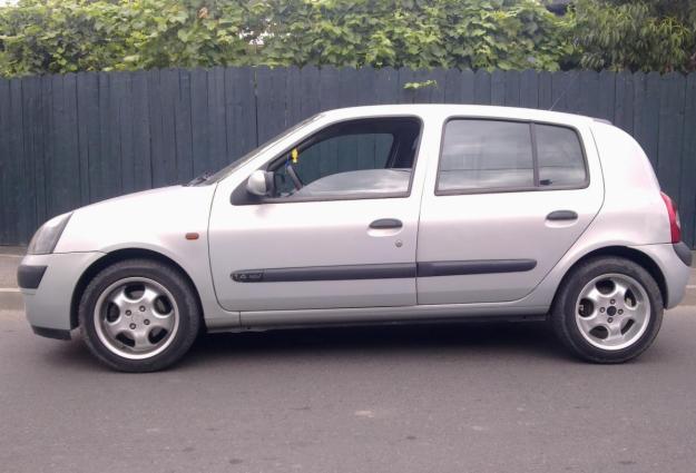 vand renault clio hatchback, an 2003 - Pret | Preturi vand renault clio hatchback, an 2003