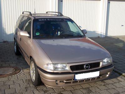 Vand/Schimb Opel Astra Caravan - Pret | Preturi Vand/Schimb Opel Astra Caravan