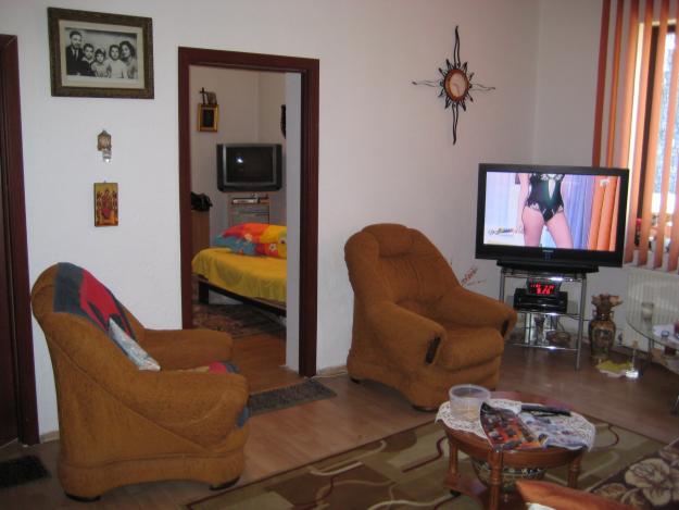 Inchiriez apartament in vila Sinaia - Sarbatori - Pret | Preturi Inchiriez apartament in vila Sinaia - Sarbatori