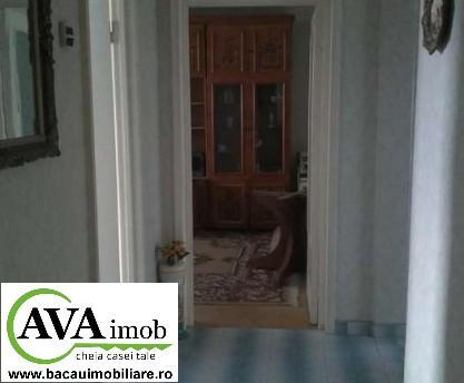 Ofer spre vanzare apartament cu 4 camere decomandat in zona Miorita - Pret | Preturi Ofer spre vanzare apartament cu 4 camere decomandat in zona Miorita