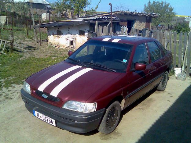 vand ford escort din 93 visiniu pret 1100e negociabil - Pret | Preturi vand ford escort din 93 visiniu pret 1100e negociabil