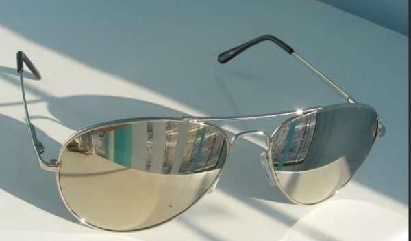 Vand Ochelari de soare RayBan aviator tip oglinda - Pret | Preturi Vand Ochelari de soare RayBan aviator tip oglinda