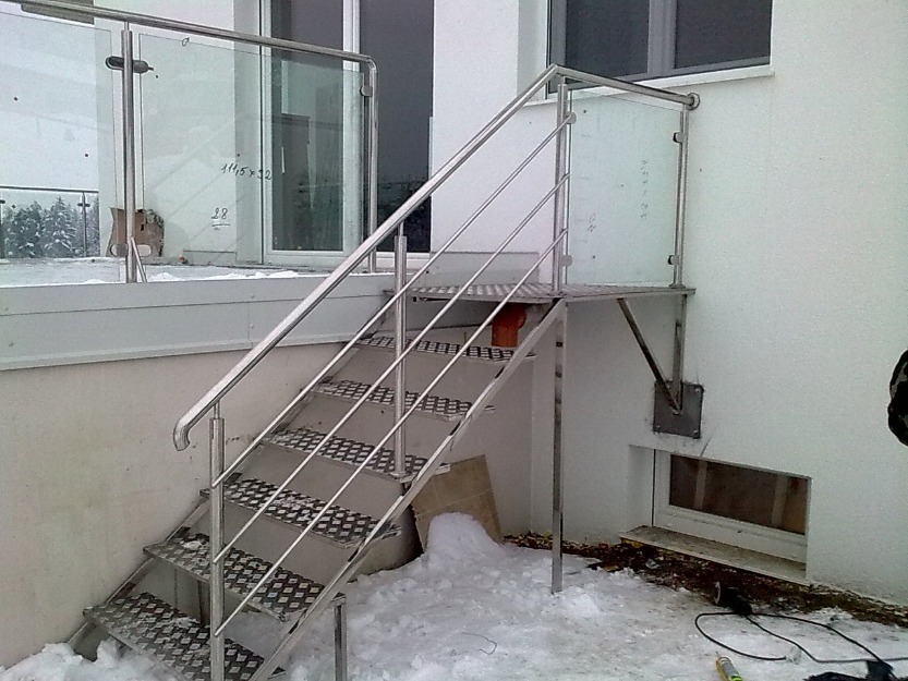 Construim scari din inox - Pret | Preturi Construim scari din inox