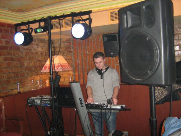 DJ sonorizare, DJ nunta, DJ botez, DJ petrecere, www.DJconu.ro! - Pret | Preturi DJ sonorizare, DJ nunta, DJ botez, DJ petrecere, www.DJconu.ro!