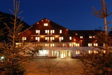 POIANA BRASOV - Hotel Rina Tirol 3* - Pret | Preturi POIANA BRASOV - Hotel Rina Tirol 3*