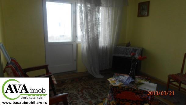 Vand urgent apartament cu 2 camere semidecomandat, pe Mioritei, simplu - Pret | Preturi Vand urgent apartament cu 2 camere semidecomandat, pe Mioritei, simplu