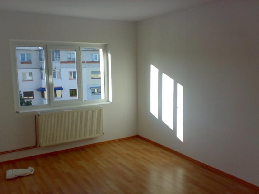 Ofer spre vanzare apartament 3 camere Mioveni,liber,finisat - Pret | Preturi Ofer spre vanzare apartament 3 camere Mioveni,liber,finisat