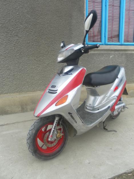 vand scuter HONDA - Pret | Preturi vand scuter HONDA