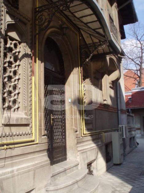 Zona Dorobanti/Capitale vila 6 camere disponibila pentru inchiriere-4000 euro - Pret | Preturi Zona Dorobanti/Capitale vila 6 camere disponibila pentru inchiriere-4000 euro