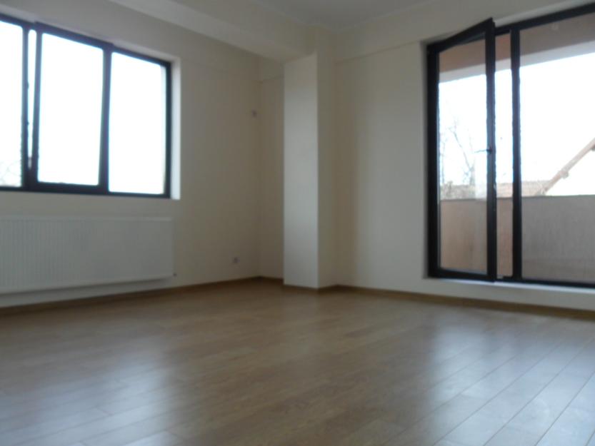 Vand apartament 2 camere - Pret | Preturi Vand apartament 2 camere