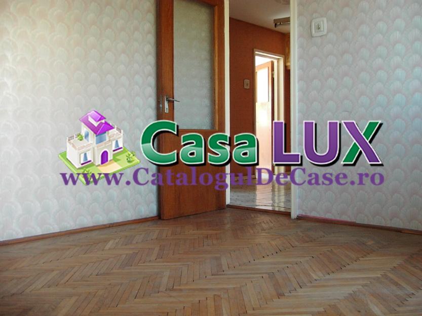 Casa Lux vinde 3 camere decomandate, Zona Piata Sud, 41.000 EUR - Pret | Preturi Casa Lux vinde 3 camere decomandate, Zona Piata Sud, 41.000 EUR