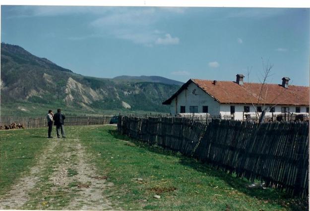 Zona Valenii de Munte,vand,schimb,1300 mp cladiri,26000 mp teren. - Pret | Preturi Zona Valenii de Munte,vand,schimb,1300 mp cladiri,26000 mp teren.