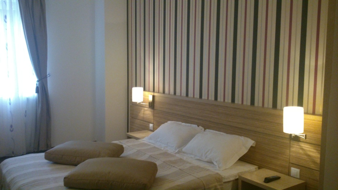 Inchiriez Apartament de lux 2 camere in Rin - Pret | Preturi Inchiriez Apartament de lux 2 camere in Rin