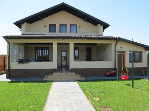 Vila superba de vanzare, langa Lacul Caldarusani. € 250000 - Pret | Preturi Vila superba de vanzare, langa Lacul Caldarusani. € 250000