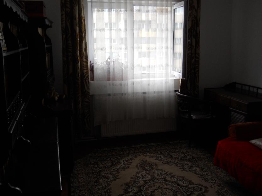 Apartament cu 4 camere ultracentral, etaj 1, 95 mp - Pret | Preturi Apartament cu 4 camere ultracentral, etaj 1, 95 mp