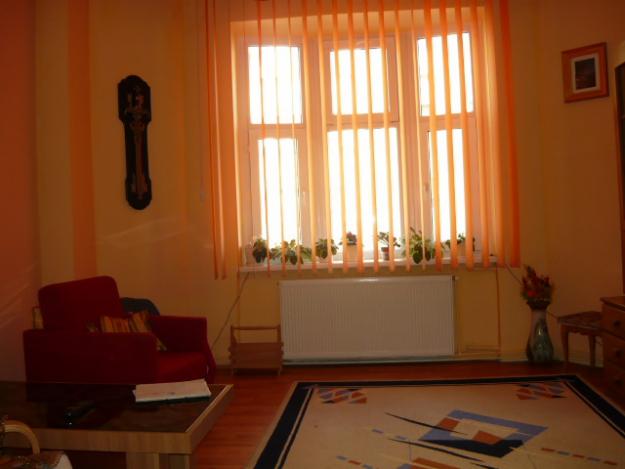 Apartament cu 4 camere - zona Armeneasca - Pret | Preturi Apartament cu 4 camere - zona Armeneasca