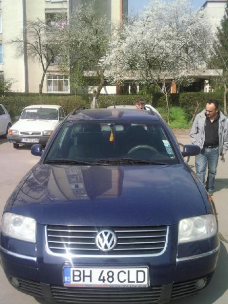 VAND VW PASSAT SAU SCHIMB CU CAPTRACTOR - Pret | Preturi VAND VW PASSAT SAU SCHIMB CU CAPTRACTOR