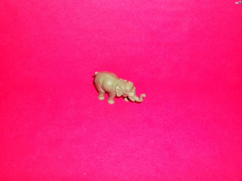 jucarii figurina elefant din plastic - Pret | Preturi jucarii figurina elefant din plastic