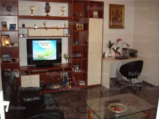 Vanzare apartament 3 camere Nerva Traian - Pret | Preturi Vanzare apartament 3 camere Nerva Traian