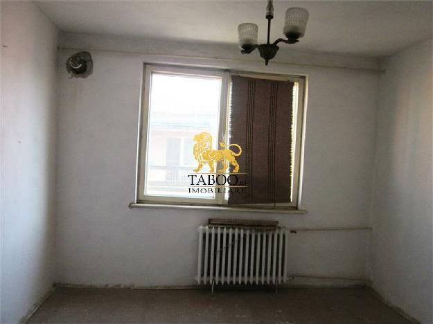 Apartament cu 2 camere de vanzare in Sebes - Pret | Preturi Apartament cu 2 camere de vanzare in Sebes