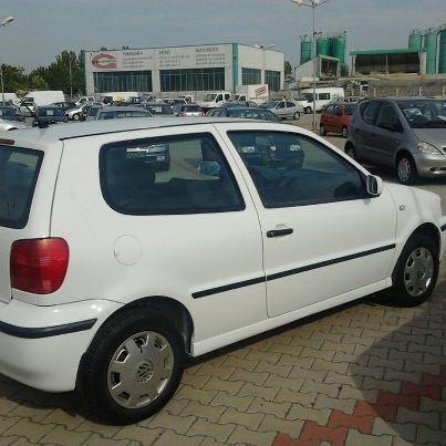 Vand urgent vw polo an 2001, nefumator, consum 4,8%,inmatriculata RO,euro 4, volan reglabi - Pret | Preturi Vand urgent vw polo an 2001, nefumator, consum 4,8%,inmatriculata RO,euro 4, volan reglabi