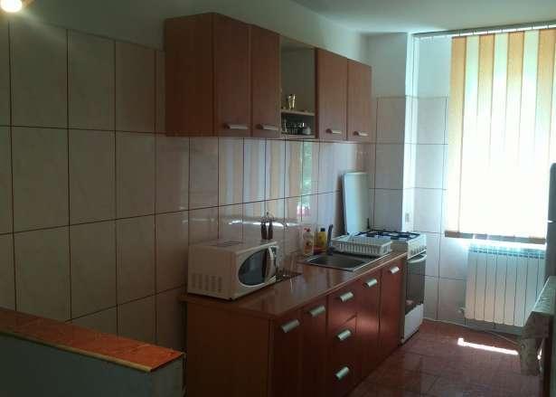 Inchiriez apartament 3 camere Tic-Tac - Pret | Preturi Inchiriez apartament 3 camere Tic-Tac