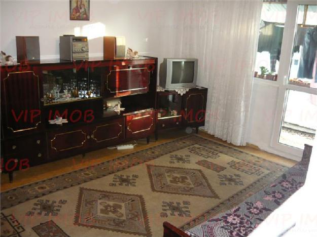 Apartament 3 camere zona Astra - Pret | Preturi Apartament 3 camere zona Astra