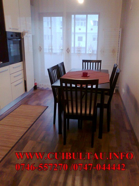 Vand apartament de LUX, 3 camere in Onesti, zona de sus - Pret | Preturi Vand apartament de LUX, 3 camere in Onesti, zona de sus