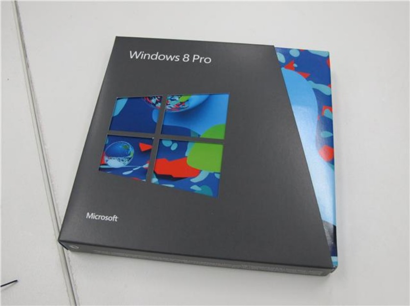 Windows 8 Professional 32 bit / 64 bit RETAIL ORIGINAL Engleza / Romana - Pret | Preturi Windows 8 Professional 32 bit / 64 bit RETAIL ORIGINAL Engleza / Romana