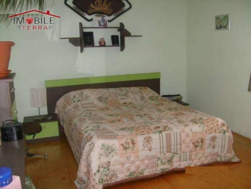 Apartament 3 camere zona Turnisor - Pret | Preturi Apartament 3 camere zona Turnisor