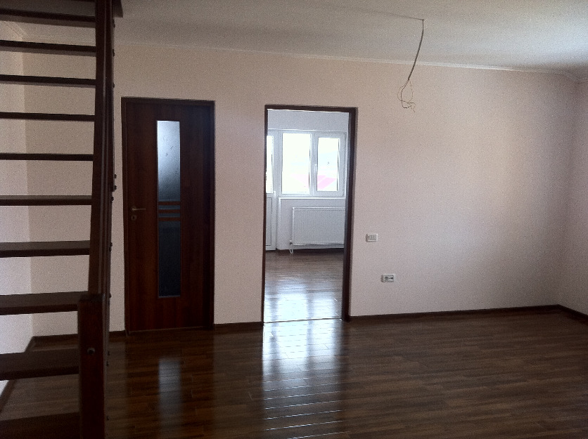 Apartament trei camere, 80 mp - Pret | Preturi Apartament trei camere, 80 mp