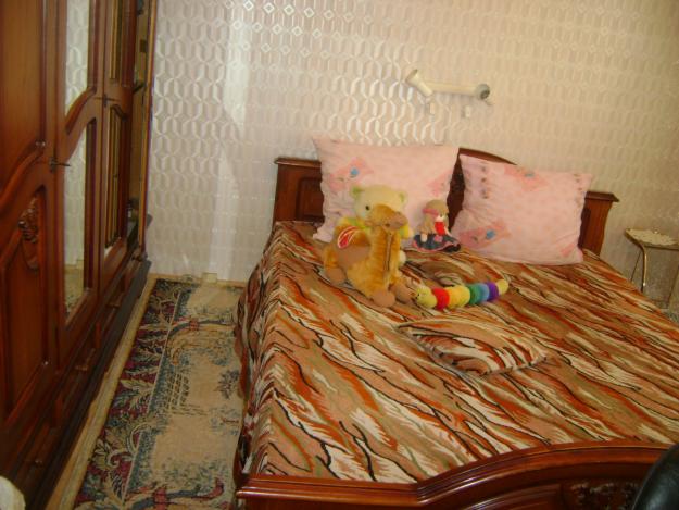 Apartament 4 camere - Pret | Preturi Apartament 4 camere