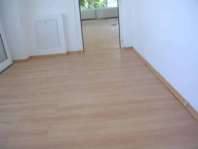 Oferta:Vindem parchet laminat cu montajul si transportul gratuit - Pret | Preturi Oferta:Vindem parchet laminat cu montajul si transportul gratuit