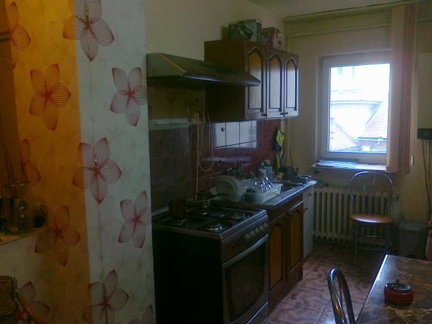 Apartament 3 camere zona stadion - Pret | Preturi Apartament 3 camere zona stadion