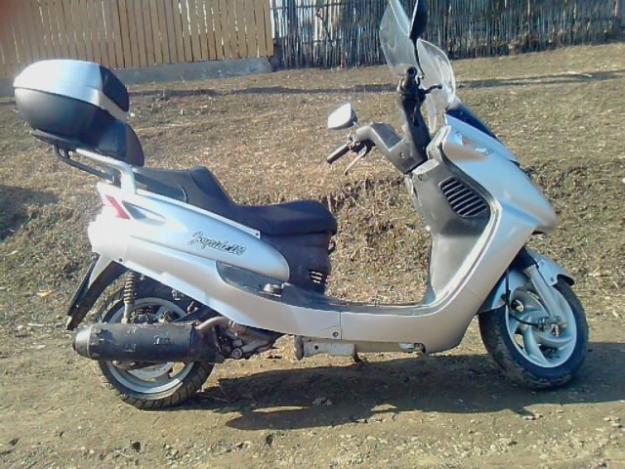 vand scuter sym joyride de 250 cc 4 t merita vazzuuuttt - Pret | Preturi vand scuter sym joyride de 250 cc 4 t merita vazzuuuttt