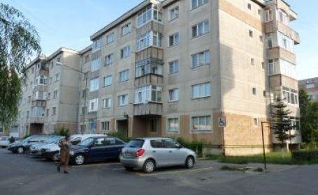 Inchiriez apartament cu 3 camere in Prundu - Pret | Preturi Inchiriez apartament cu 3 camere in Prundu