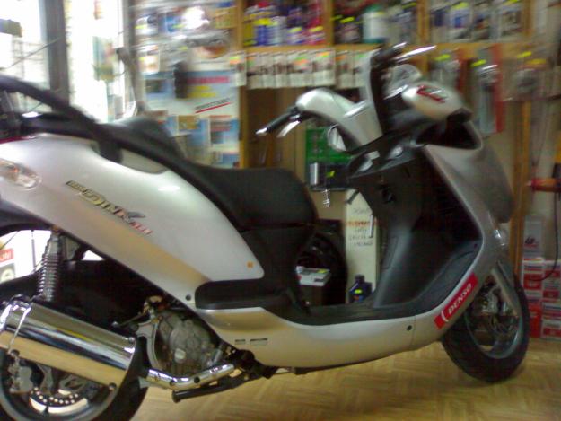 Kymco Grand Dink 125 - Pret | Preturi Kymco Grand Dink 125