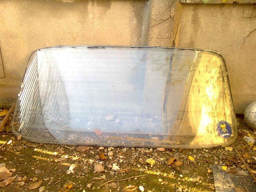 vand piese dacia alternator radiator parbriz luneta - Pret | Preturi vand piese dacia alternator radiator parbriz luneta