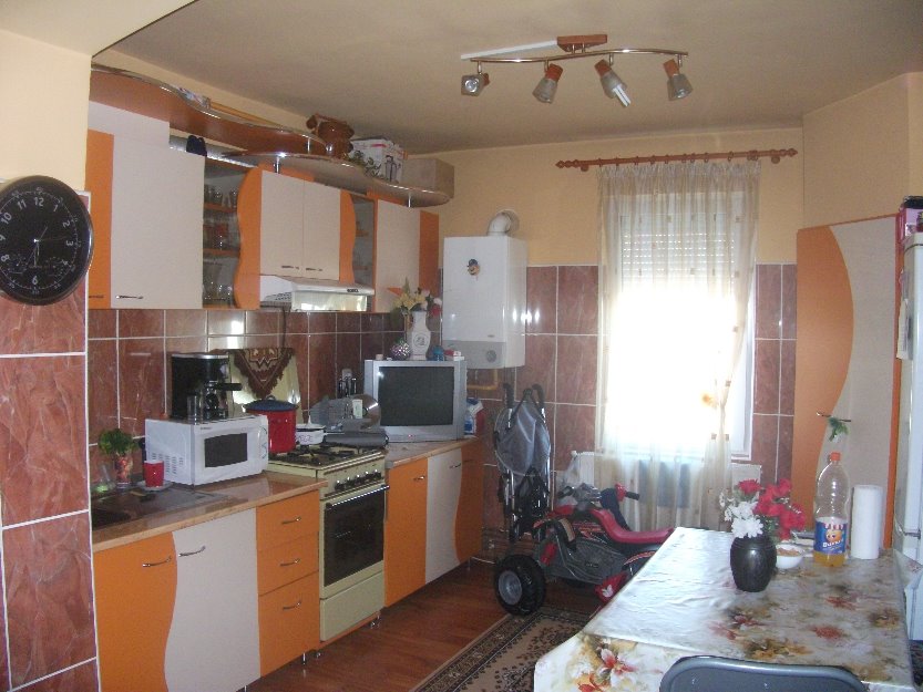 Vand sau schmb Apartament cu 2 camere - Pret | Preturi Vand sau schmb Apartament cu 2 camere