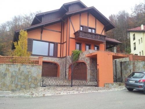 Villa for sale. € 650000 - Pret | Preturi Villa for sale. € 650000