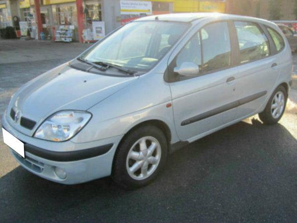 Dezmembrez Renault Scenic '99-'03 1.6i, 1.8i, 2.0i, 1.9D, 1.9 DTI, 1.9 dCi 0723364267 - Pret | Preturi Dezmembrez Renault Scenic '99-'03 1.6i, 1.8i, 2.0i, 1.9D, 1.9 DTI, 1.9 dCi 0723364267