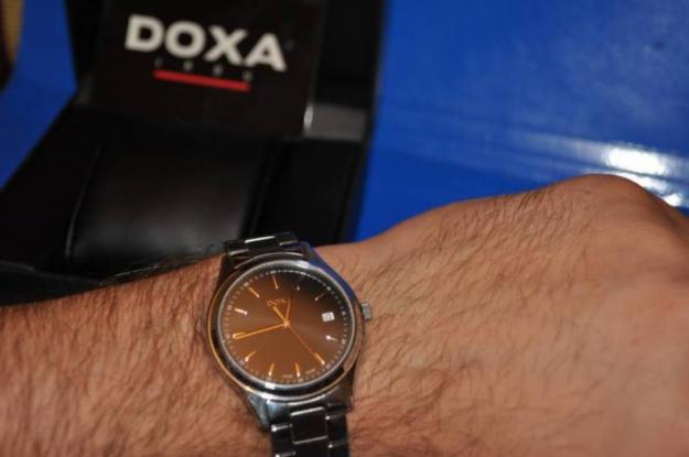 DOXA Tradition 210.10.101.10 NOU, SUPERB, primit cadou - Pret | Preturi DOXA Tradition 210.10.101.10 NOU, SUPERB, primit cadou