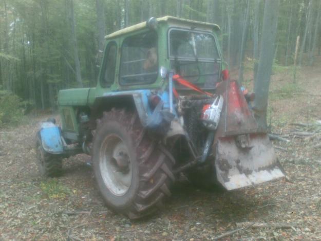 vand tractor 120cp 4x4 echipat forestier - Pret | Preturi vand tractor 120cp 4x4 echipat forestier