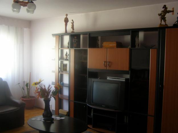 apartament 3 camere CENTRU finisaje moderne 72mp - Pret | Preturi apartament 3 camere CENTRU finisaje moderne 72mp