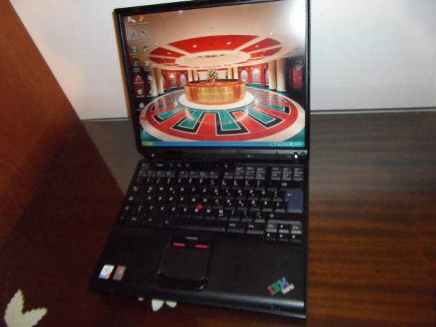 Laptop IBM T30 - Pret | Preturi Laptop IBM T30
