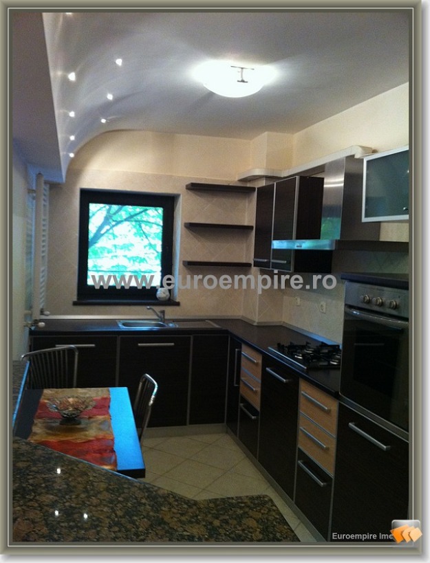 Apartament 3 camere zona Ultracentral - Pret | Preturi Apartament 3 camere zona Ultracentral