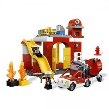 LEGO Duplo Sectia de pompieri - Pret | Preturi LEGO Duplo Sectia de pompieri